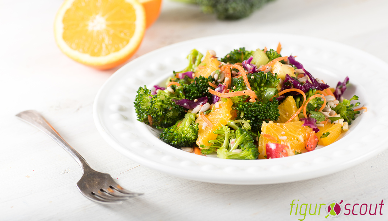 Fitness_Lounge_Hamburg_Ladies_BROKKOLI_SALAT_MIT_ORANGE